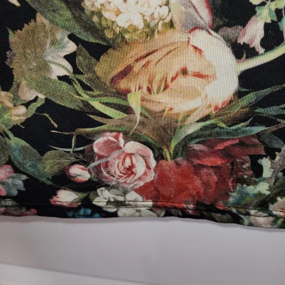 Forever 21 Black Floral Bodycon Fit Dress Size S Long Sleeve Stretch Slinky Feel - Picture 6 of 9